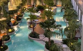 พันวาบุรี บีชฟรอนท์ รีสอร์ท (SHA Extra Plus)