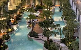 พันวาบุรี บีชฟรอนท์ รีสอร์ท (SHA Extra Plus)